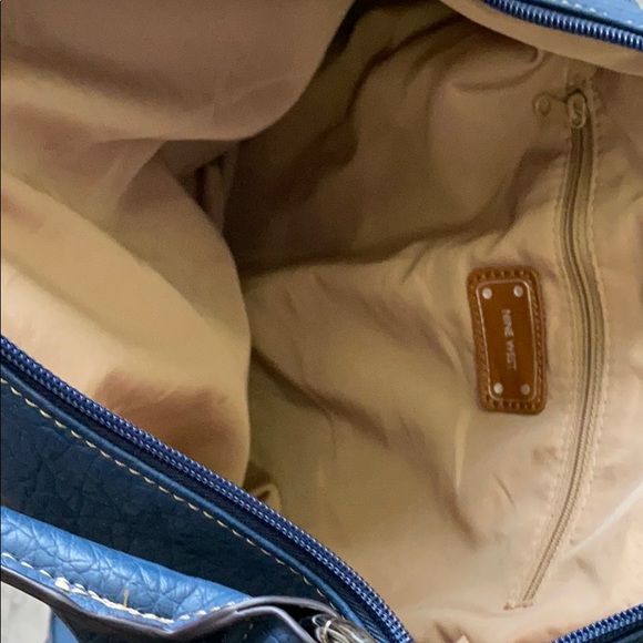 Nine West purse - never used - Picture 4 of 4